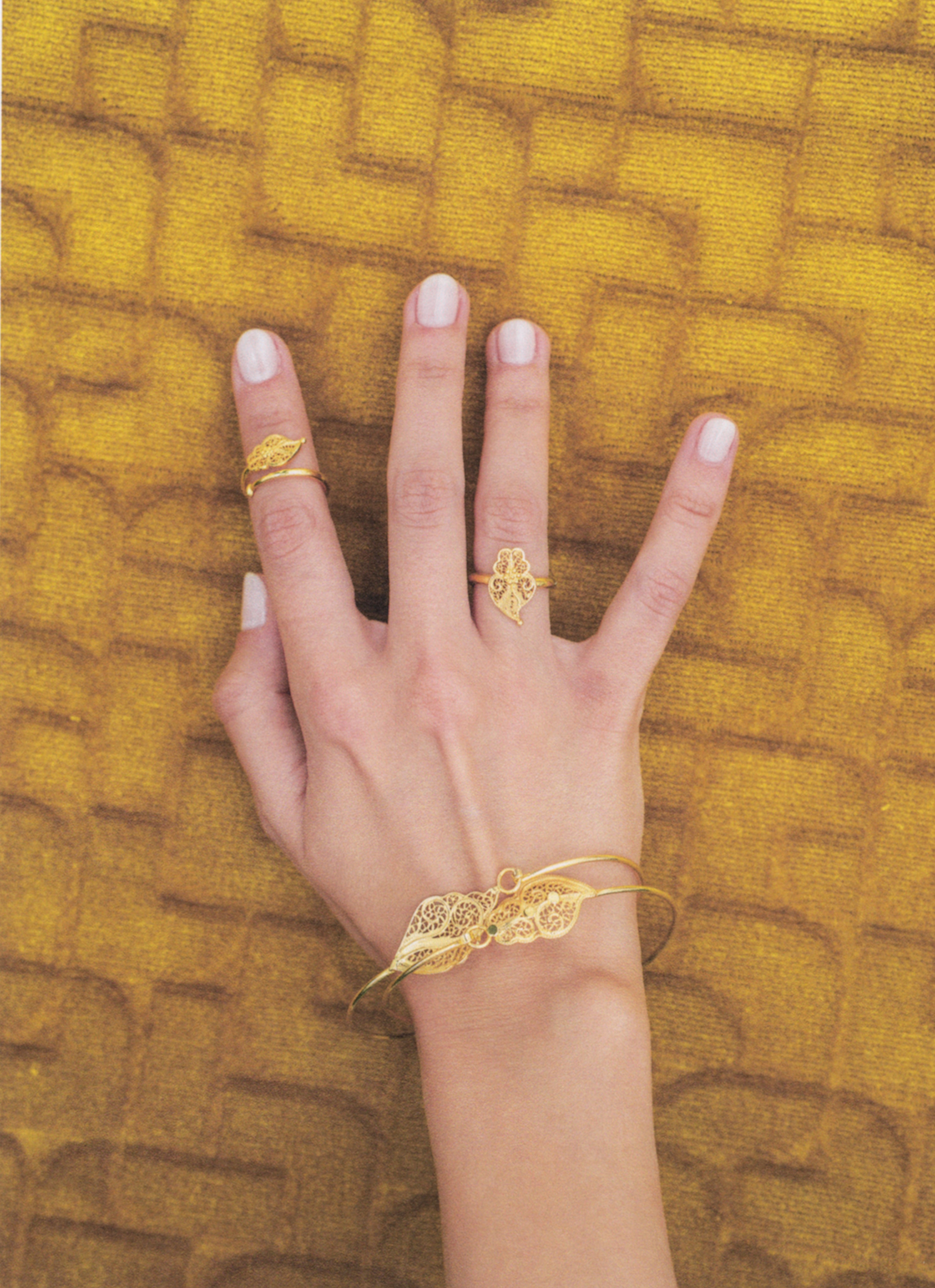 Pulseira com Coração de Viana Aberta