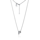 Collar con la letra P