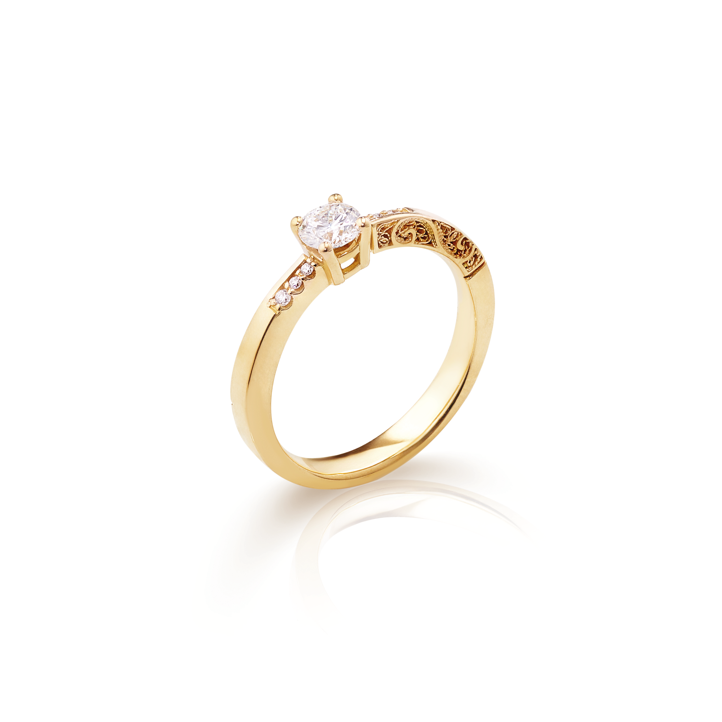 Anel Filigrana Diamantes Ouro Amarelo 0,05 CT + GIA 0,30 CT Joalharia do Carmo